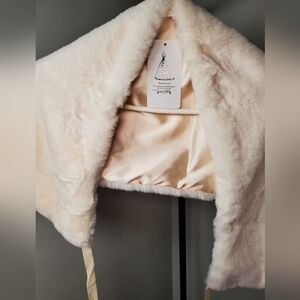 Elegant Cream Faux Fur Shawl